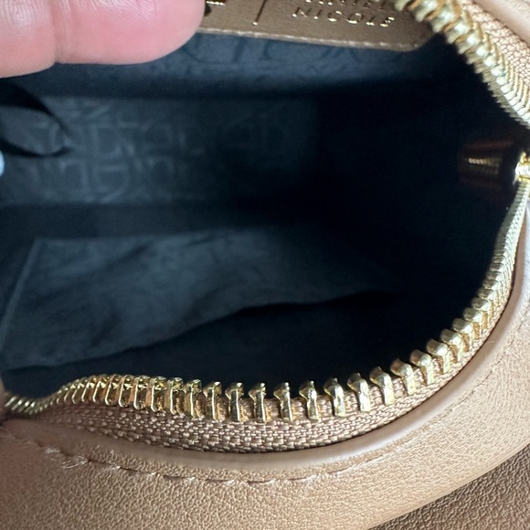 Star Wars: The Mandalorian The Child Grogu Species Unknown Crossbody Purse - Picture 5 of 9